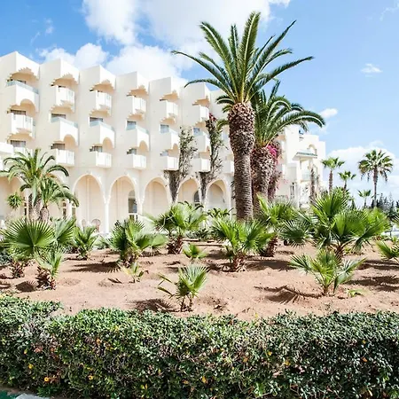 Novostar Nahrawess Thalasso Resort And Aquapark-3