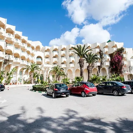 Novostar Nahrawess Thalasso Resort And Aquapark-2